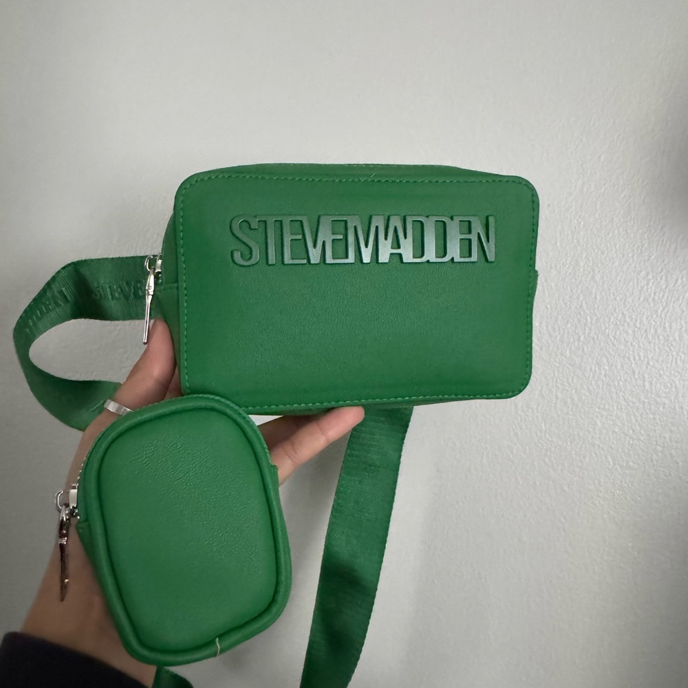 (SOLD) Steve Madden Belt Bag